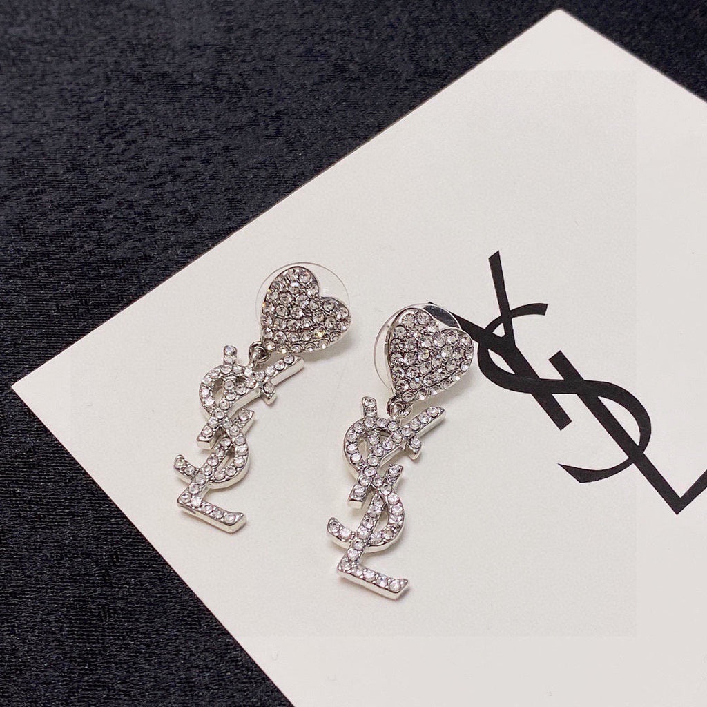High-Quality Stud Earrings-57 product image 4, provided for visual reference and product detail review