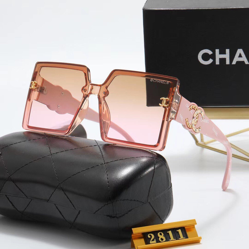 2022 New Ladies Fashion Classic Sunglasses product image 6, provided for visual reference and product detail review
