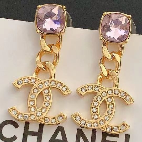 Small fragrant diamond pearl earrings product image 7, provided for visual reference and product detail review