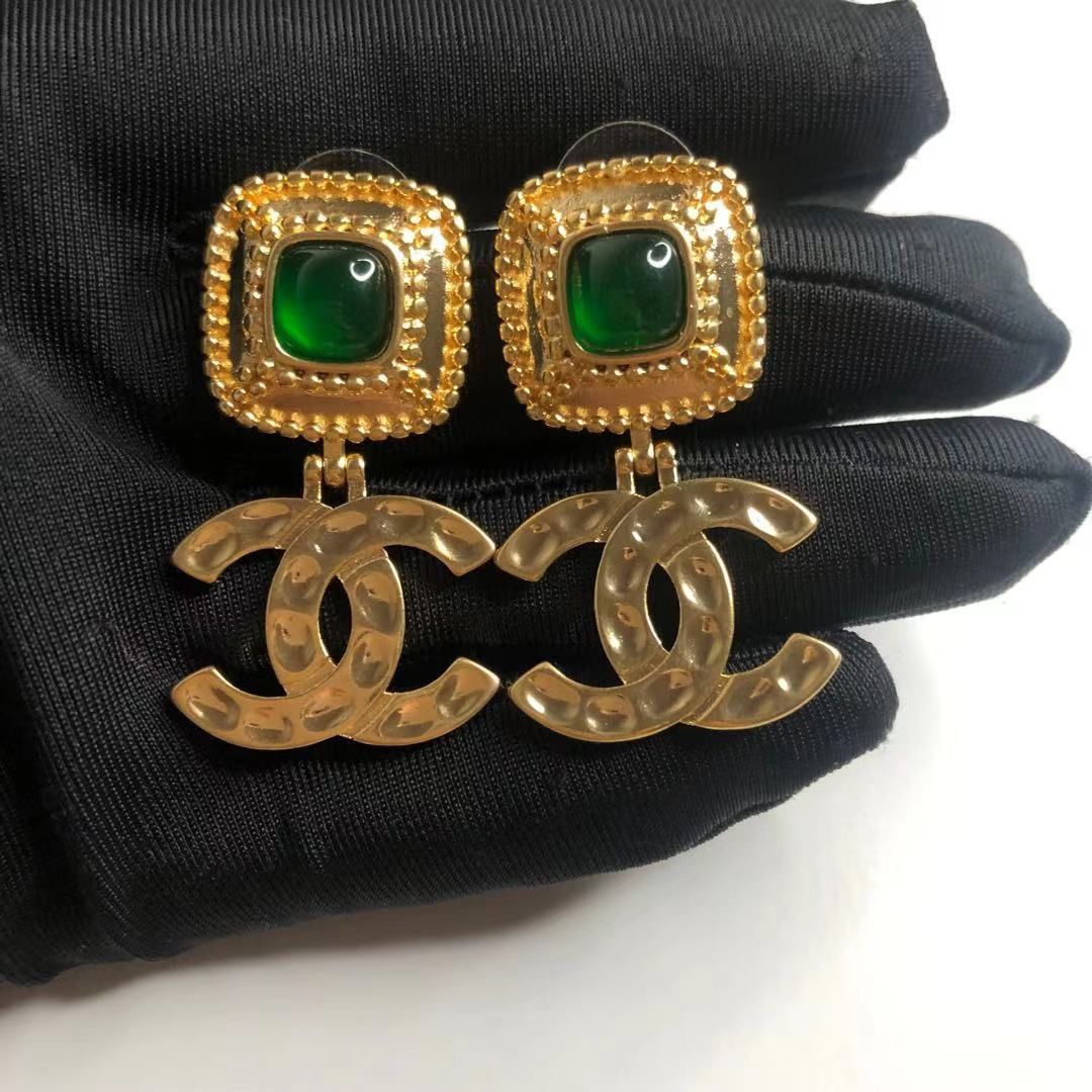 Small Fragrant Vintage Earrings product image 17, provided for visual reference and product detail review