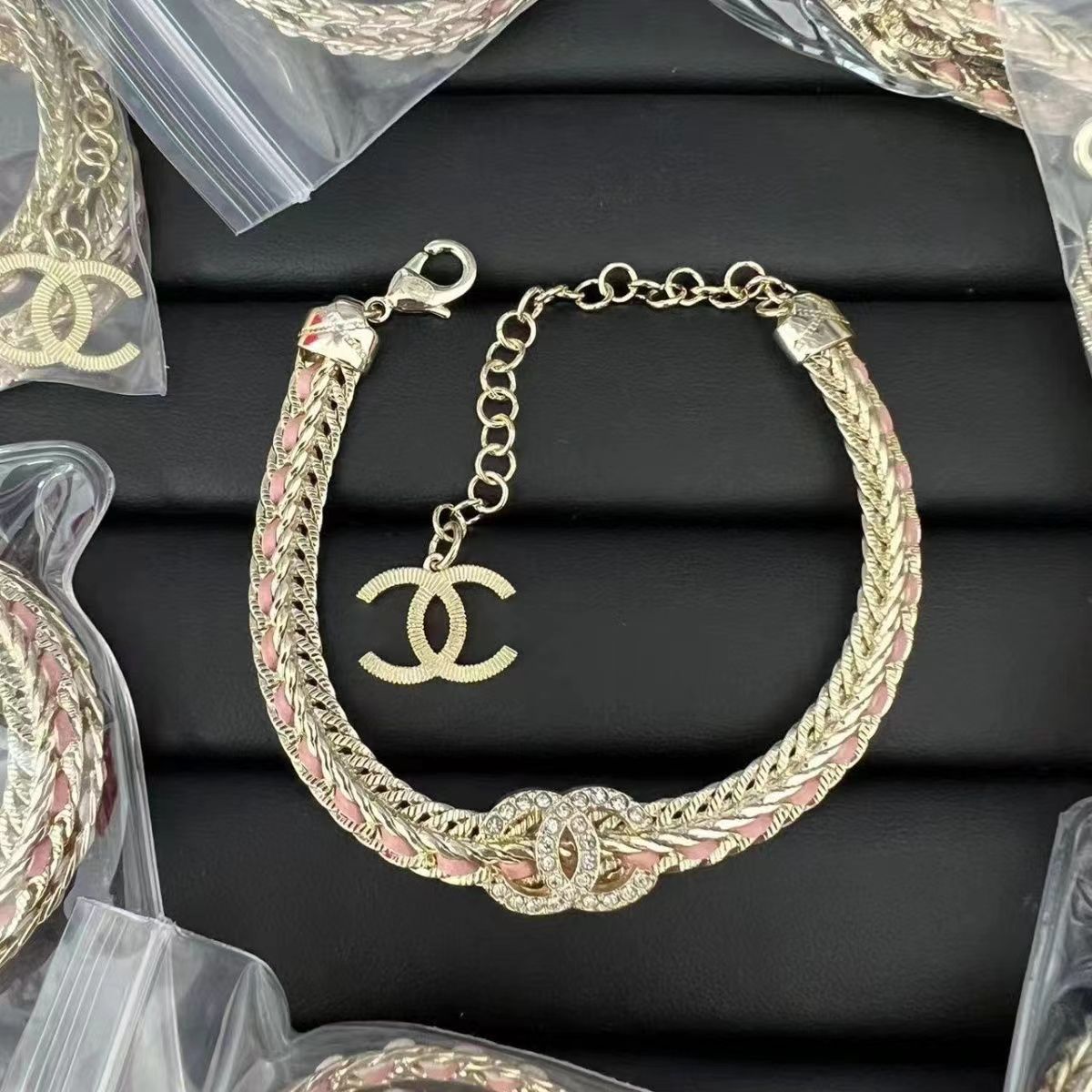 2023 New Fashion diamond Bracelet product image 7, provided for visual reference and product detail review