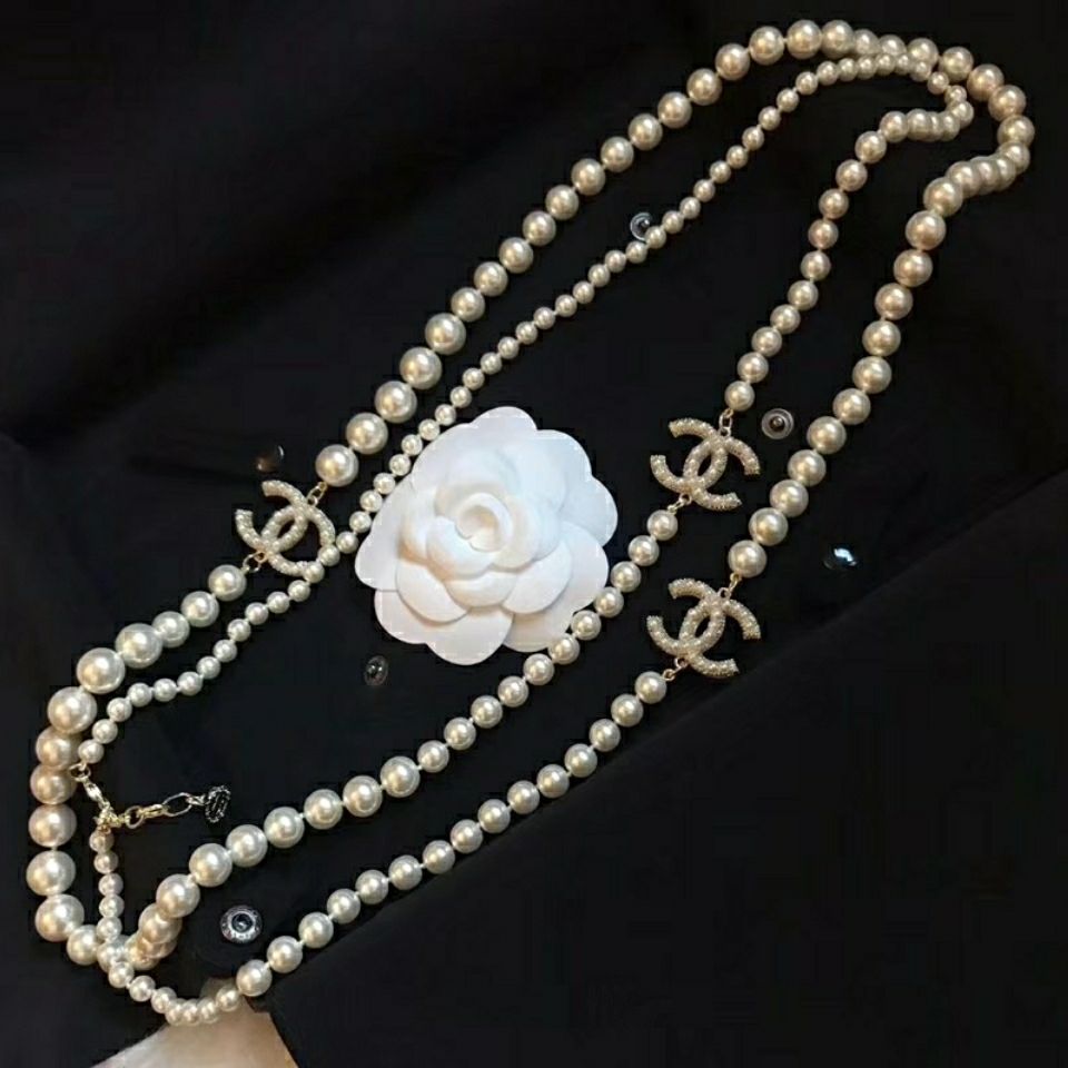 New pearl necklace product image 5, provided for visual reference and product detail review