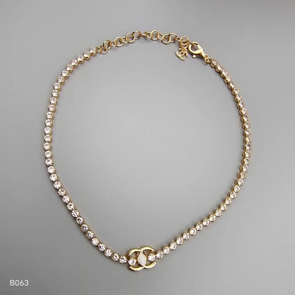2023 New Fashion Glitter Necklace product image 6, provided for visual reference and product detail review
