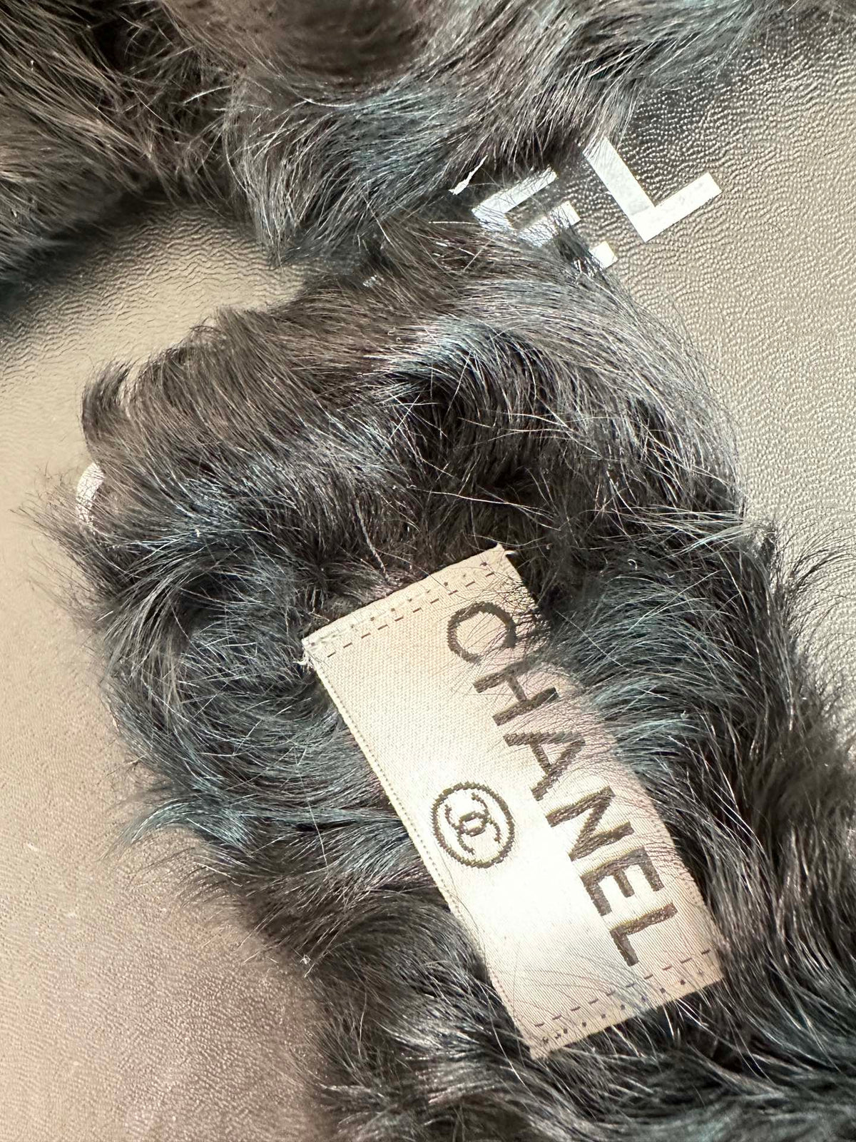 2023 CC Pure wool double C four-leaf clover fur slippers-S28 product image 9, provided for visual reference and product