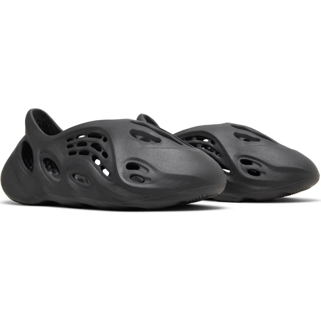 Yeezy Foam Runner 'Onyx' product image 5, provided for visual reference and product detail review