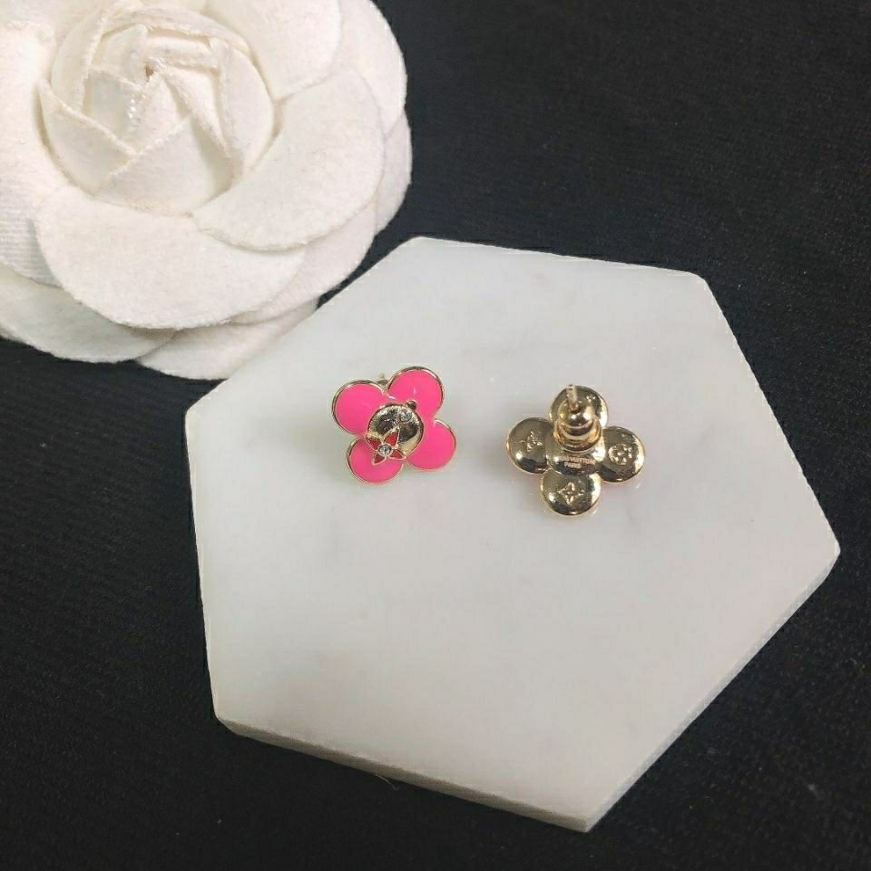 Pink Flower Cartoon Necklace Bracelet product image 2, provided for visual reference and product detail review