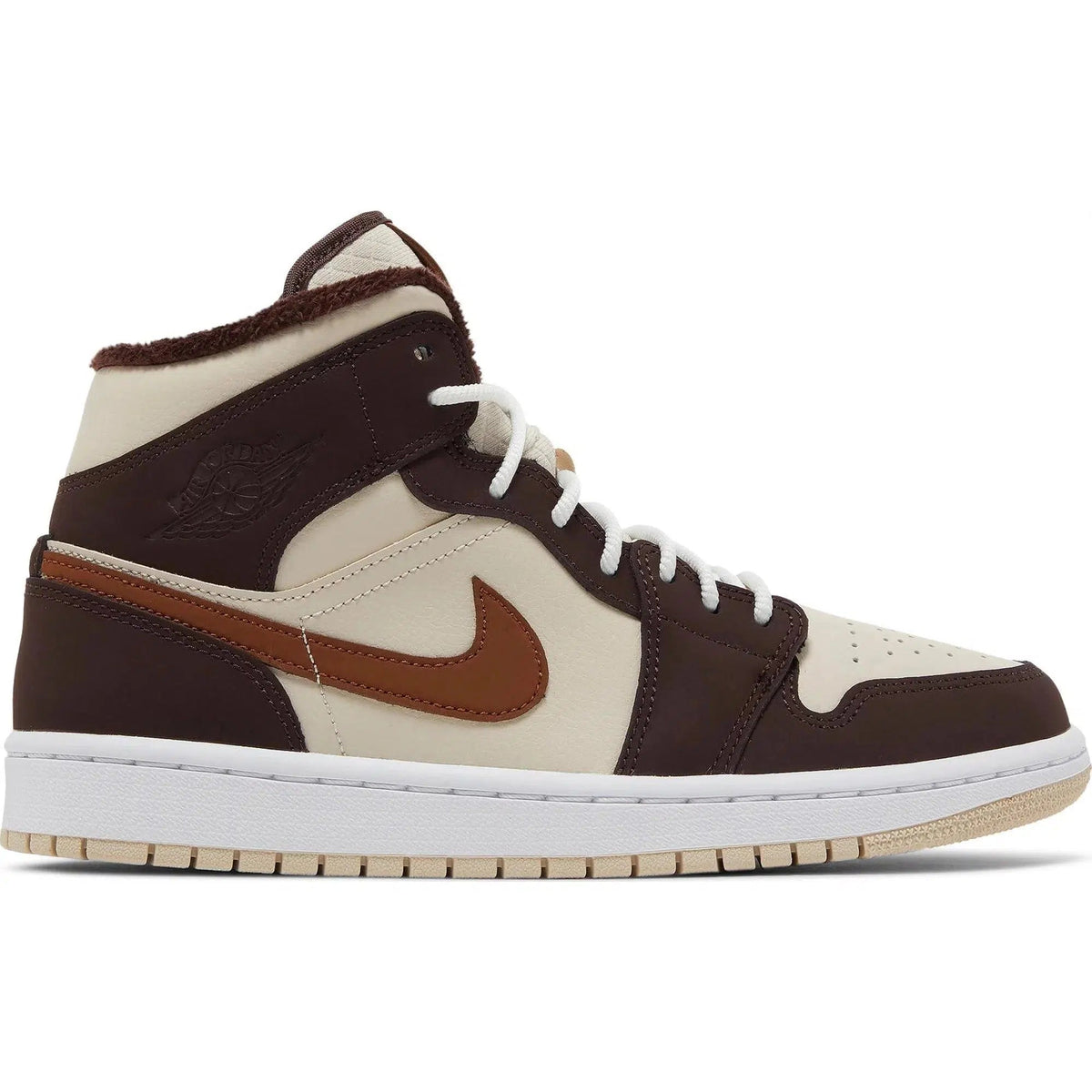 NIKE JORDAN Mid "Dark Cream Chocolate" product image 1, provided for visual reference and product detail review
