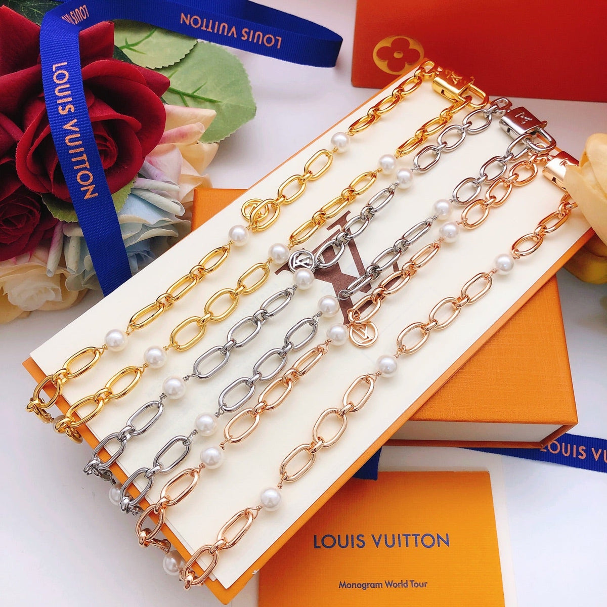 Pearl Clasp Necklace product image 5, provided for visual reference and product detail review