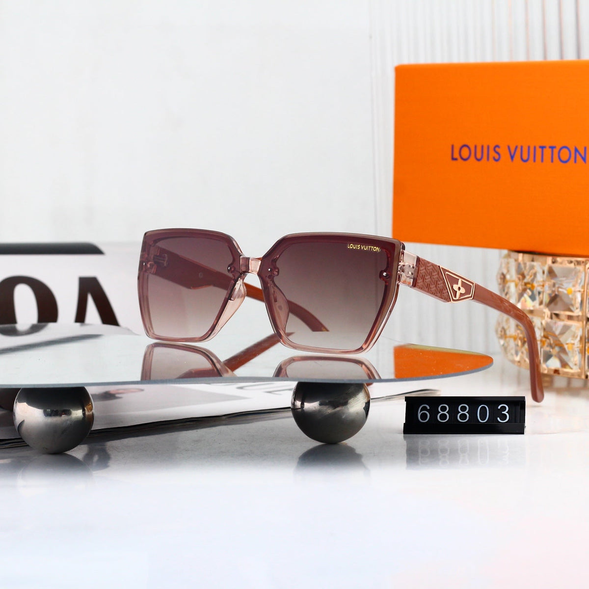 New Stylish Sunglasses-50 product image 2, provided for visual reference and product detail review