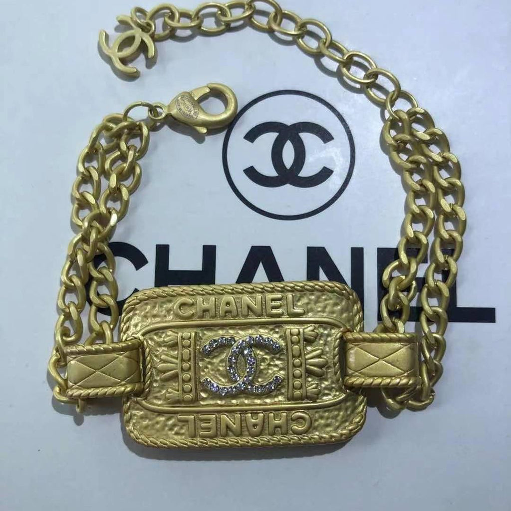 Xiaoxiang classic vintage brass bracelet product image 32, provided for visual reference and product detail review