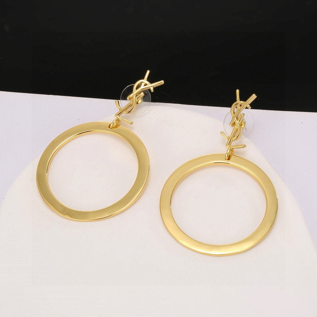High-Quality Stud Earrings-55 product image 1, provided for visual reference and product detail review