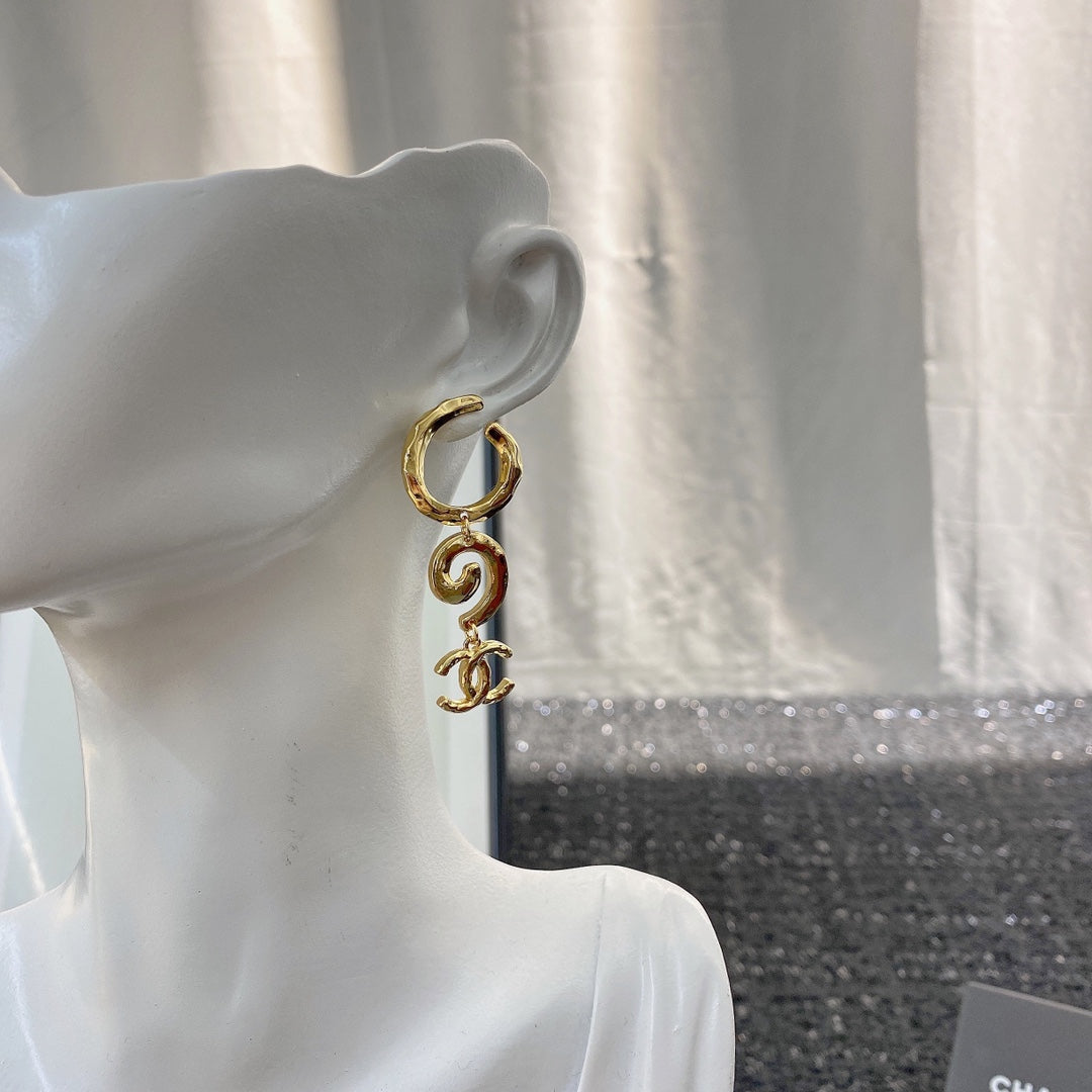 High-Quality Stud Earrings-198 product image 2, provided for visual reference and product detail review
