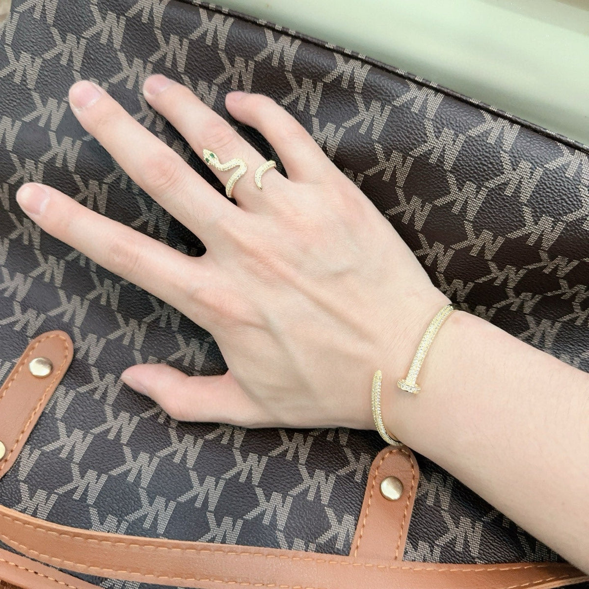High-Quality Bracelets-61 product image 5, provided for visual reference and product detail review