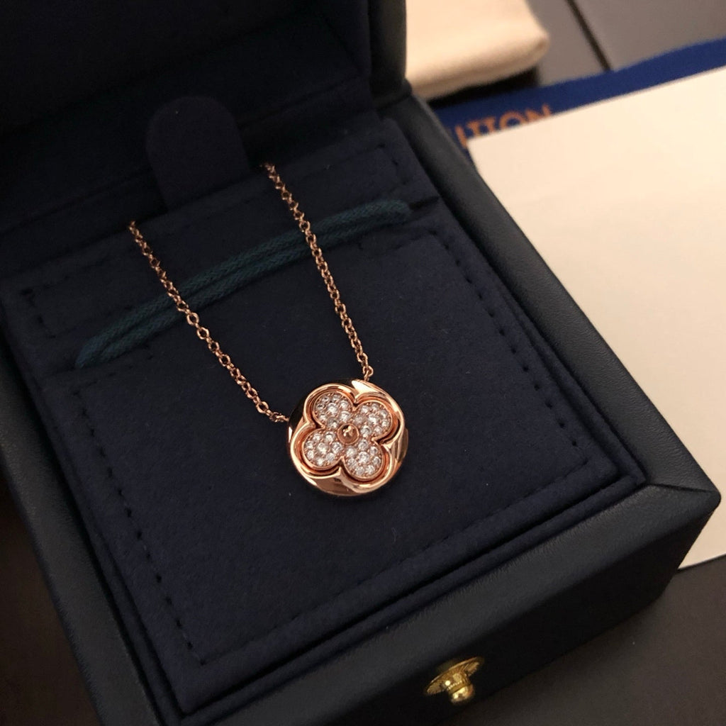 Full-Diamond Four-Leaf Clover Necklace product image 8, provided for visual reference and product detail review