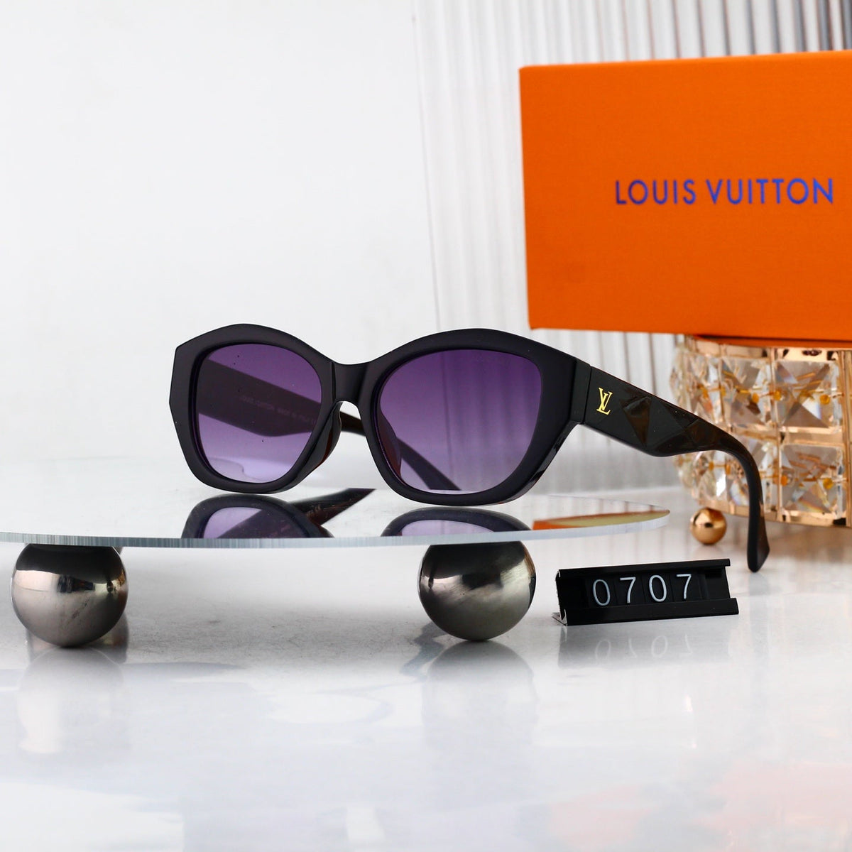 New Stylish Sunglasses-42 product image 3, provided for visual reference and product detail review