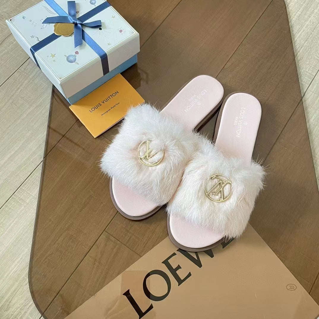 2023 New VL hairy slippers product image 2, provided for visual reference and product detail review