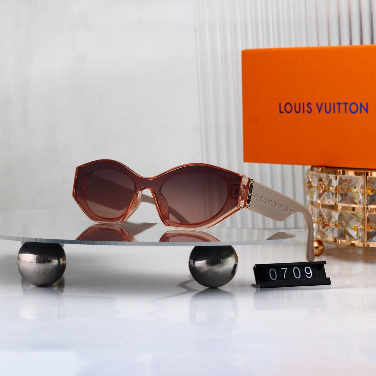 New Stylish Sunglasses-40 product image 4, provided for visual reference and product detail review