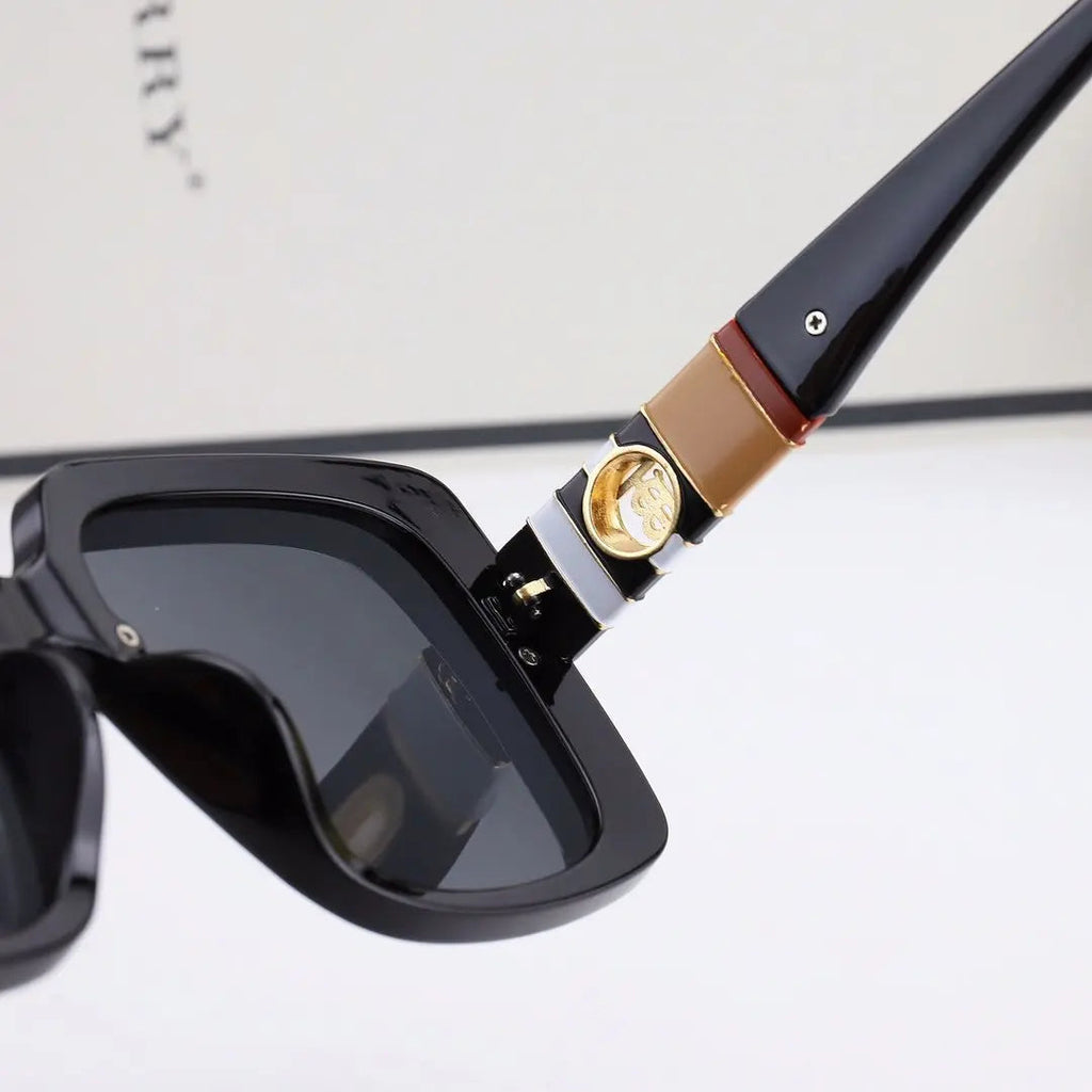4 Colors Unisex Outdoor Beach Polarized Sunglasses product image 3, provided for visual reference and product detail review