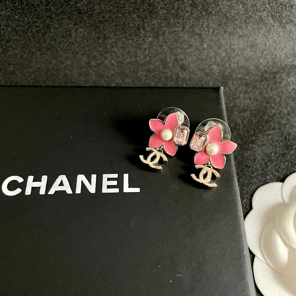 High-Quality Stud Earrings-134 product image 8, provided for visual reference and product detail review