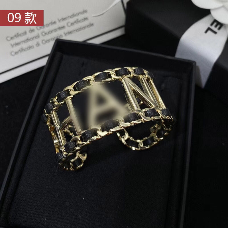 New diamond inlaid bracelet in 2022 product image 15, provided for visual reference and product detail review