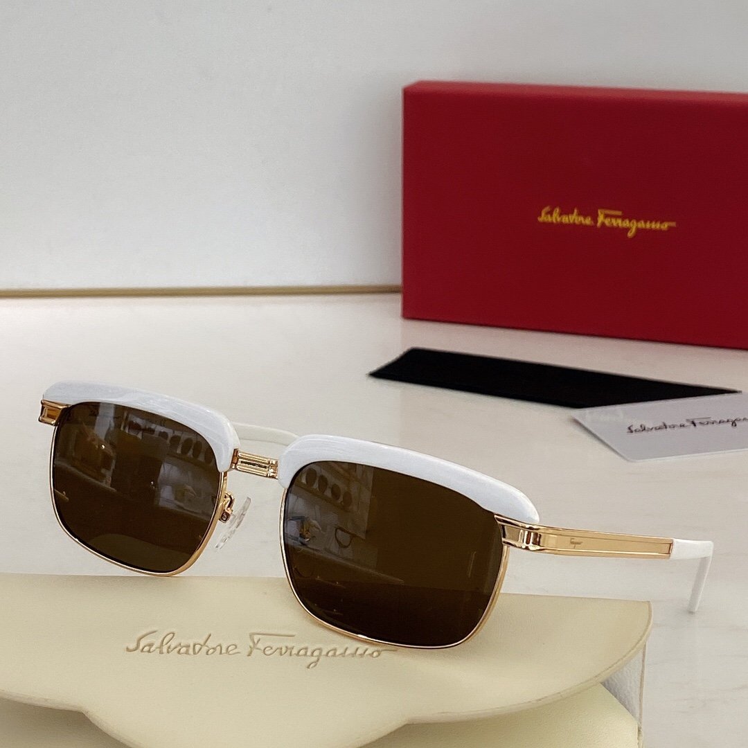 6 Colors Fashion Sunglasses product image 4, provided for visual reference and product detail review