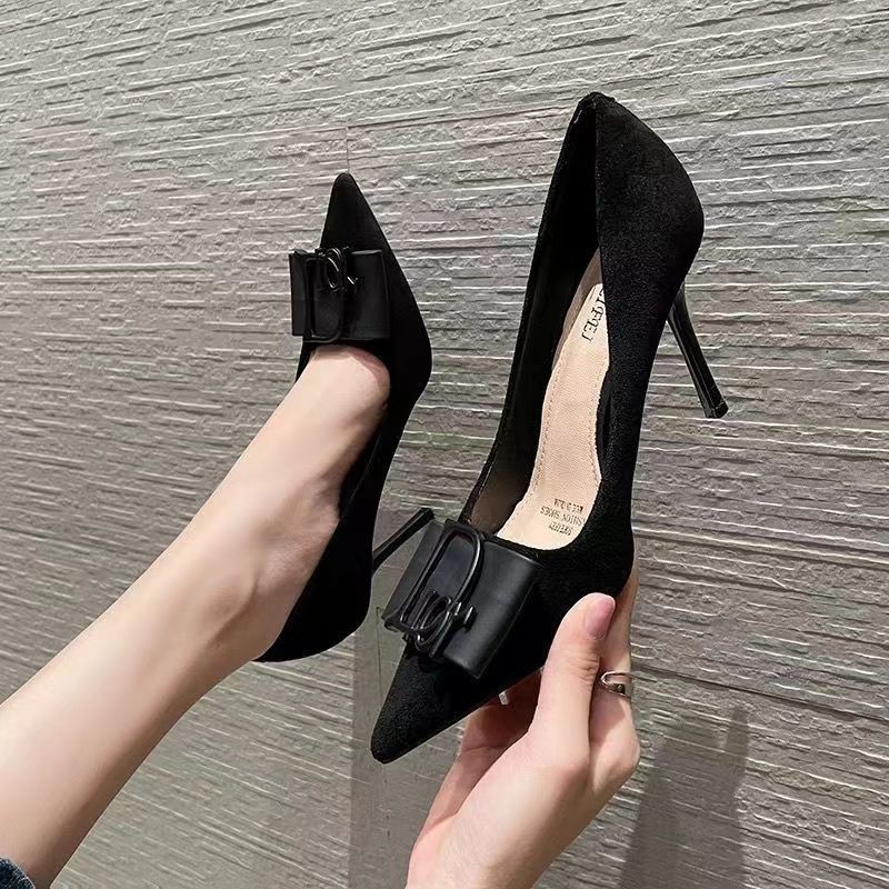 2023 DO Retro pointed toe high heels product image 3, provided for visual reference and product detail review