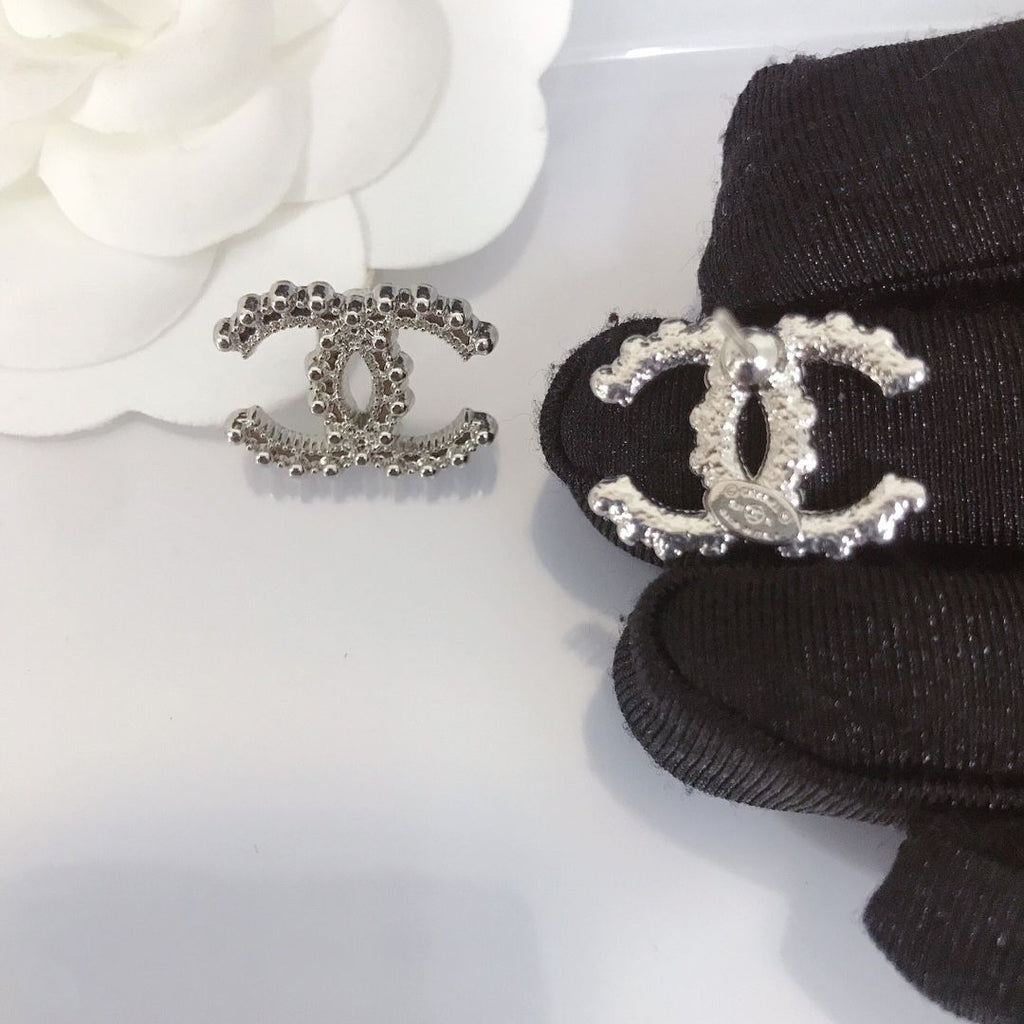 Luxury earrings product image 9, provided for visual reference and product detail review