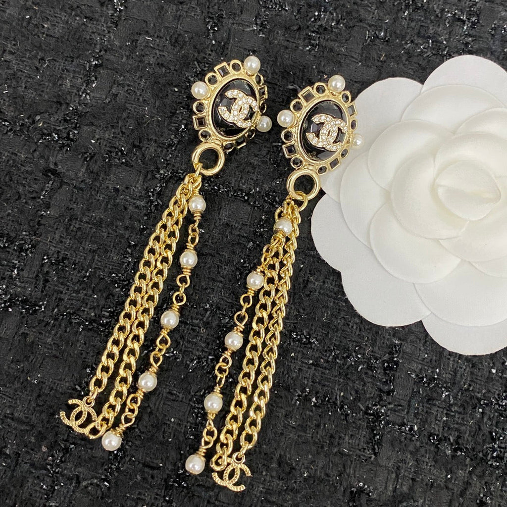 High-Quality Stud Earrings-193 product image 5, provided for visual reference and product detail review