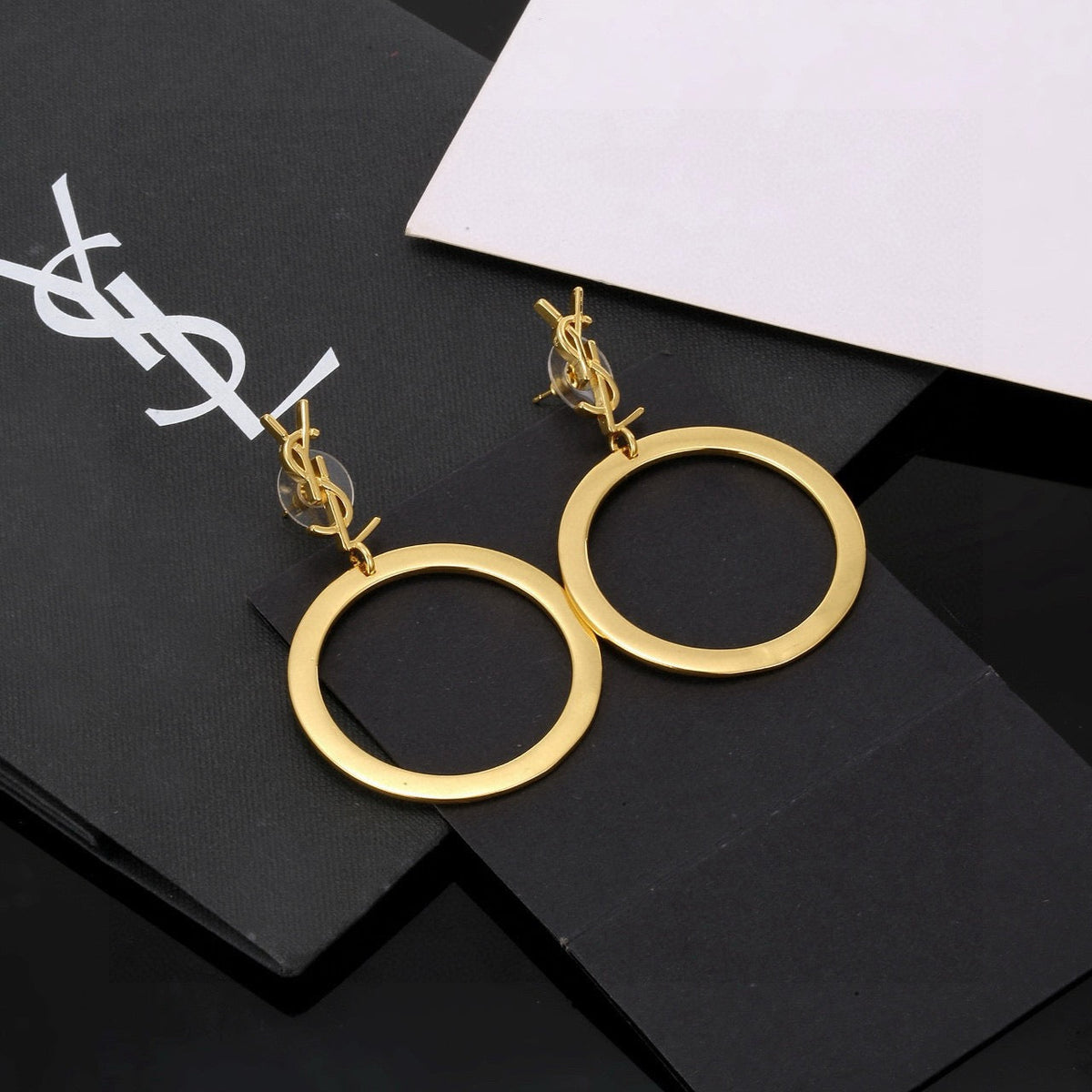High-Quality Stud Earrings-55 product image 4, provided for visual reference and product detail review
