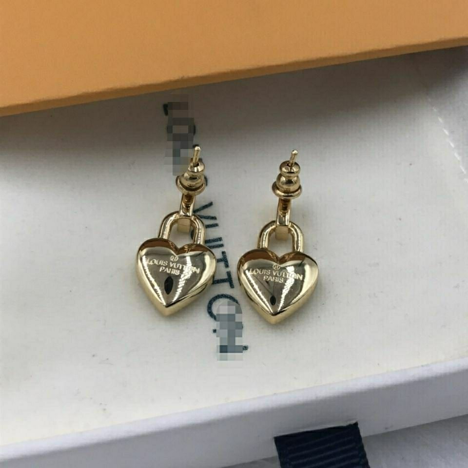 Diamond inlaid love necklace female earrings product image 5, provided for visual reference and product detail review