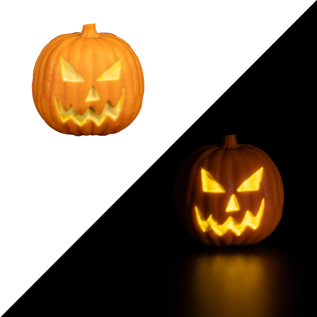 *PRE-ORDER* Trick r' Treat - Laurie 5" Figure product image 8, provided for visual reference and product detail review