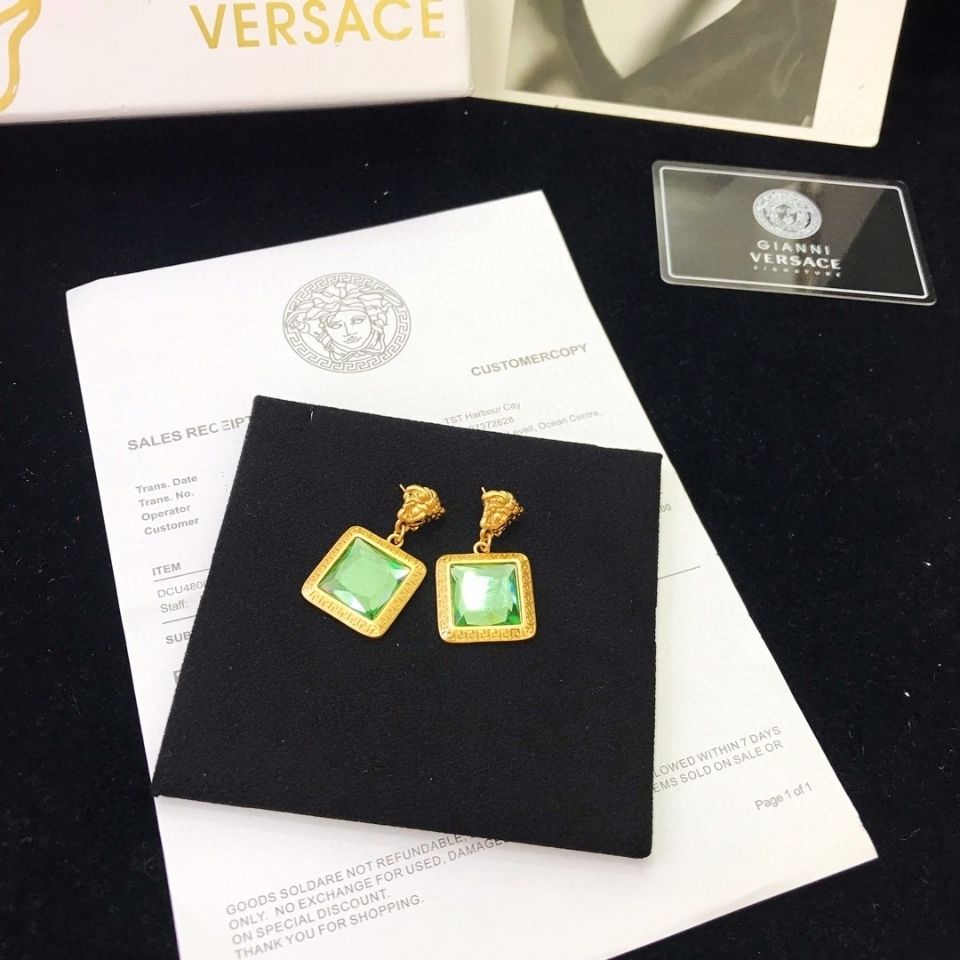 Beauty maze earrings product image 3, provided for visual reference and product detail review