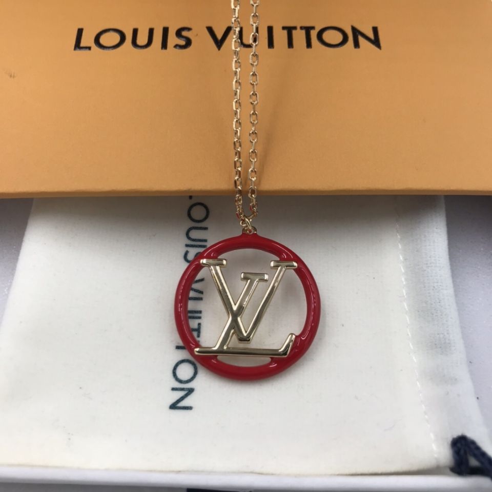Alphabetical circle necklace product image 5, provided for visual reference and product detail review