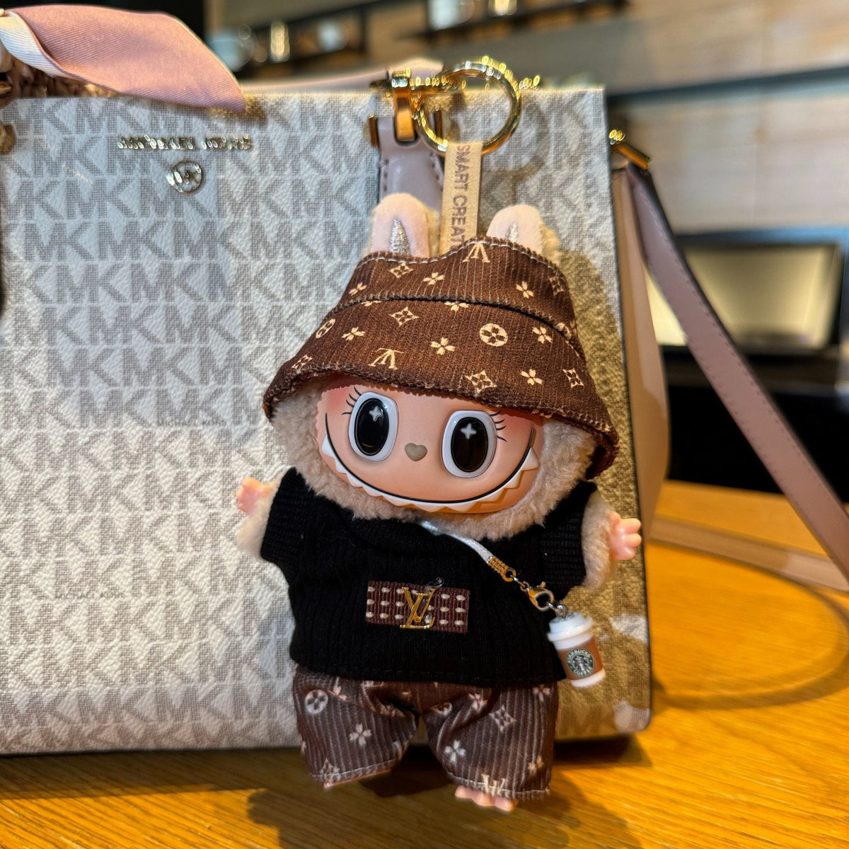(Baby + clothes) Sitting party baby clothes plush vinyl face doll bag pendant girl gift product image 8, provided for visual