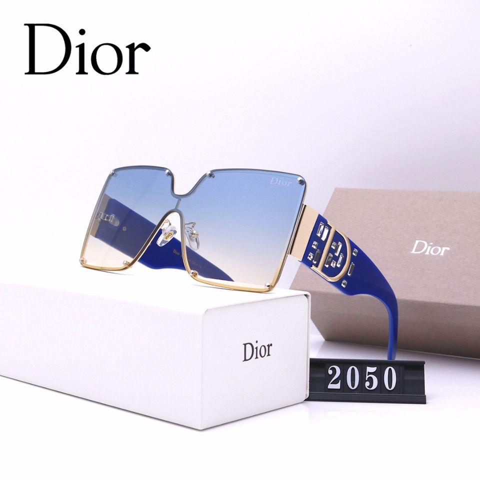 2021 Fashion Classical Women Sunglasses di product image 2, provided for visual reference and product detail review