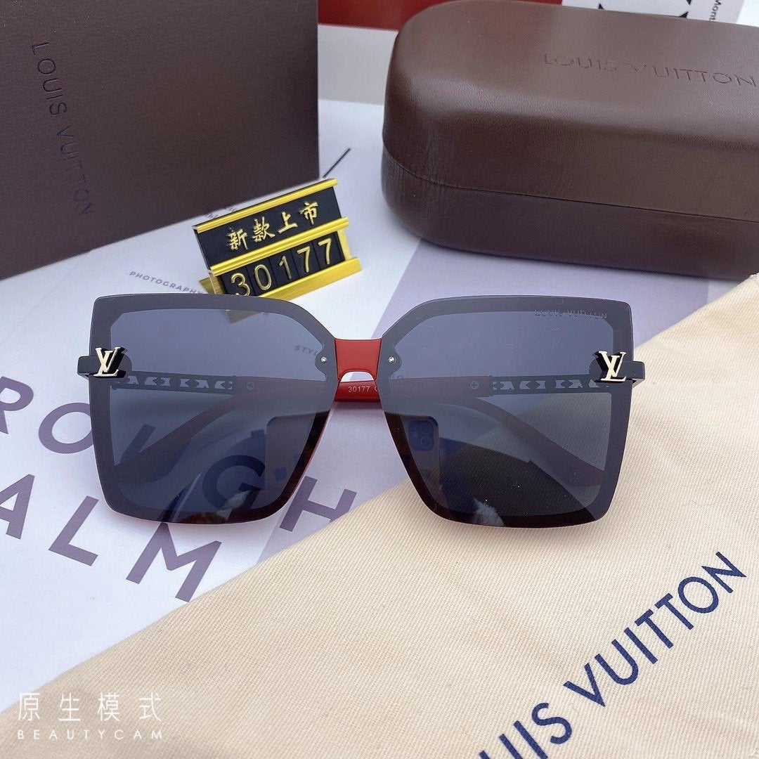 Classical Women Sunglasses Men Sunglasses product image 6, provided for visual reference and product detail review