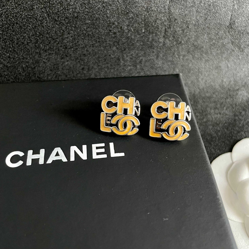 High-Quality Stud Earrings-126 product image 7, provided for visual reference and product detail review