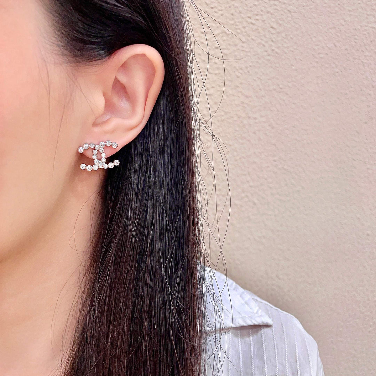 High-Quality Stud Earrings-131 product image 3, provided for visual reference and product detail review
