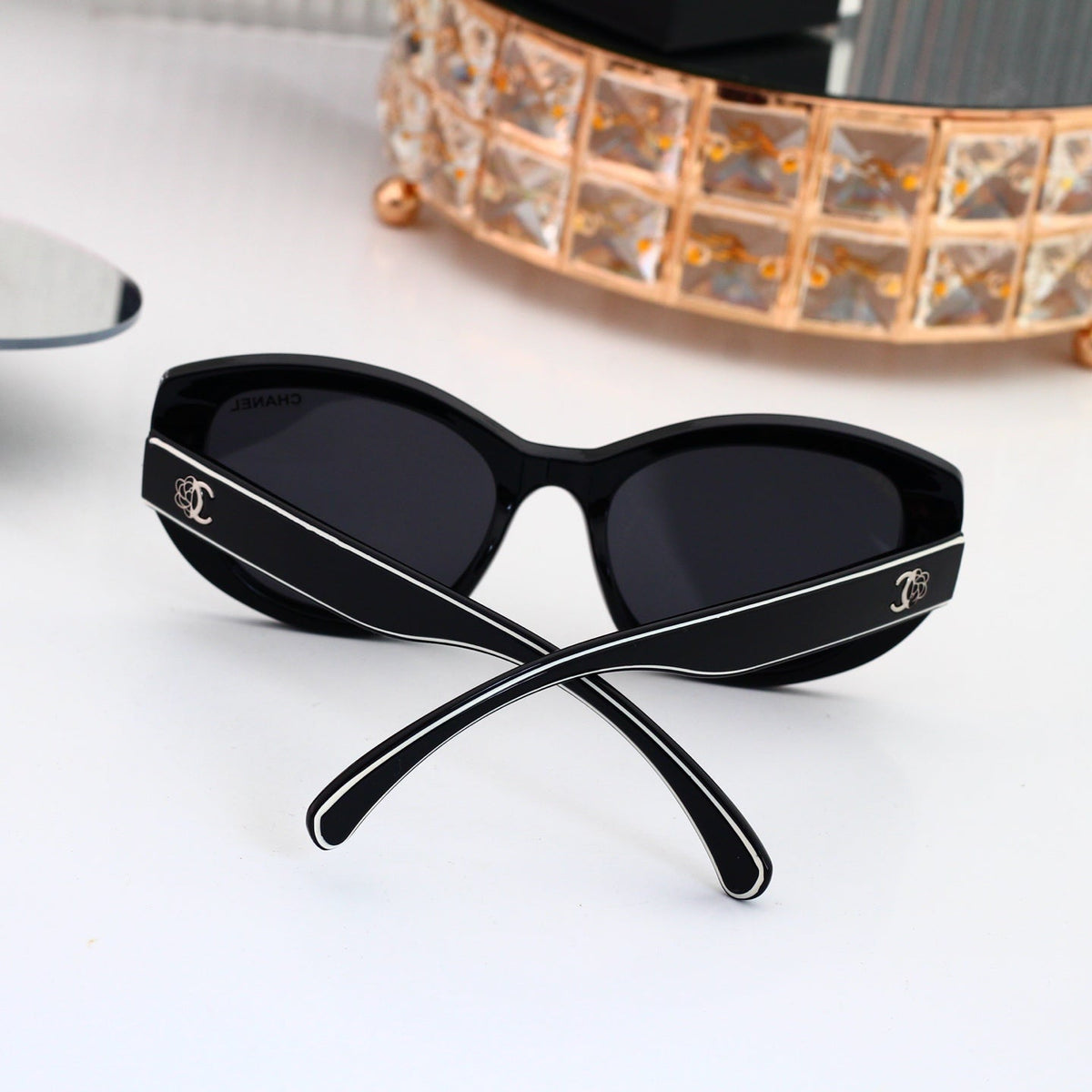 New Stylish Sunglasses-80 product image 9, provided for visual reference and product detail review