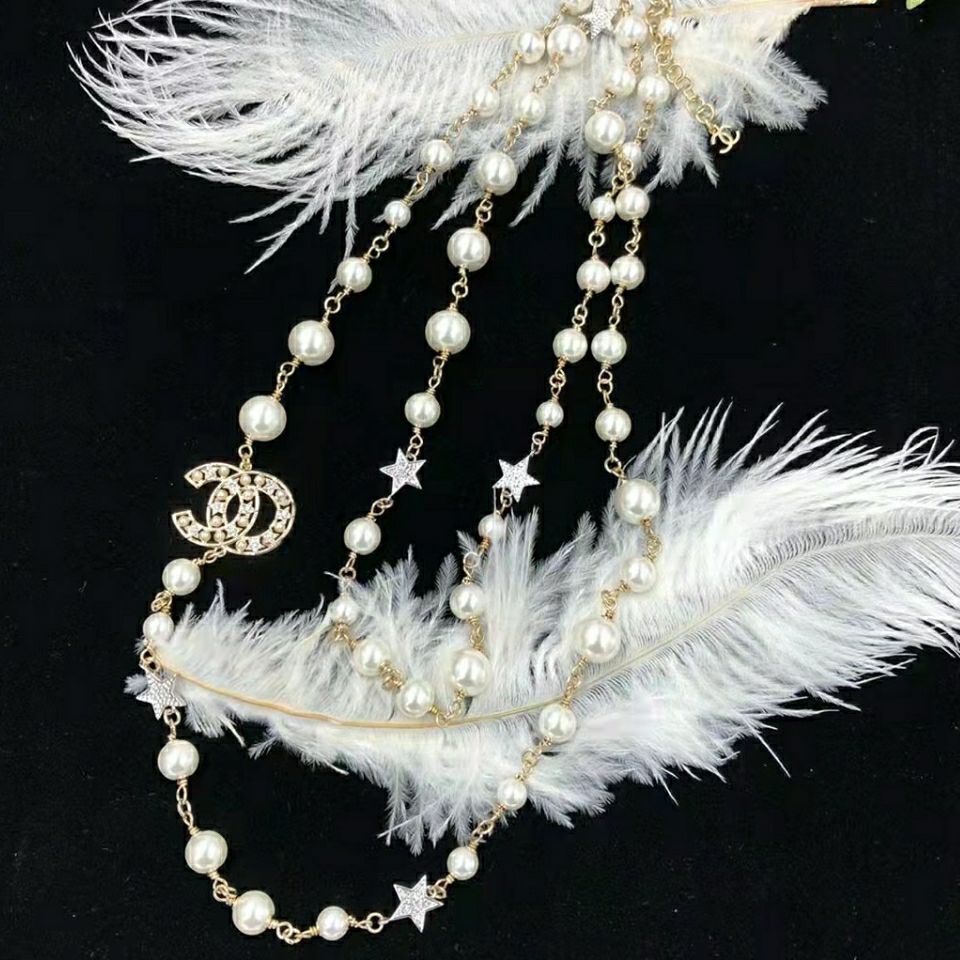New pearl double C five pointed star lace necklace product image 3, provided for visual reference and product detail review