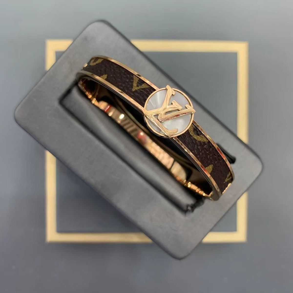 Fashion Retro VL diamond bracelet product image 7, provided for visual reference and product detail review