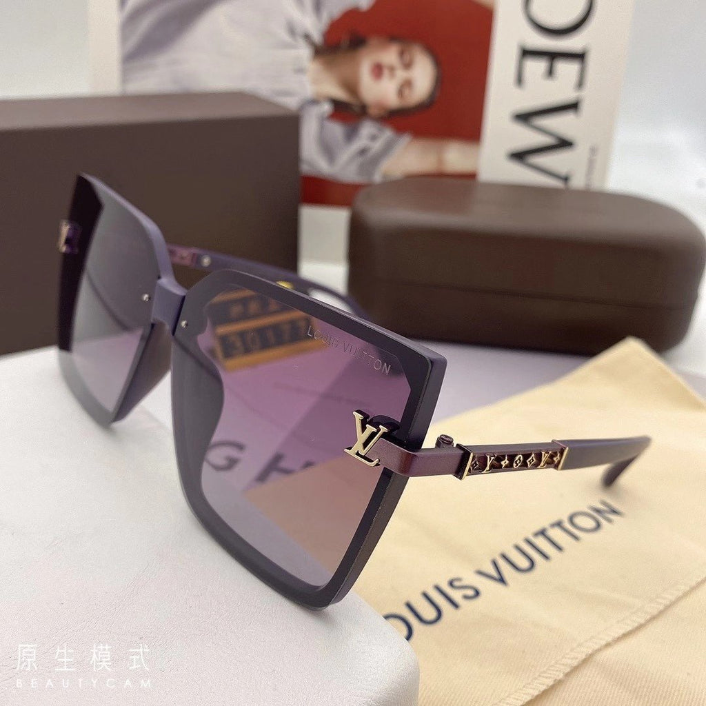 Classical Women Sunglasses Men Sunglasses product image 1, provided for visual reference and product detail review