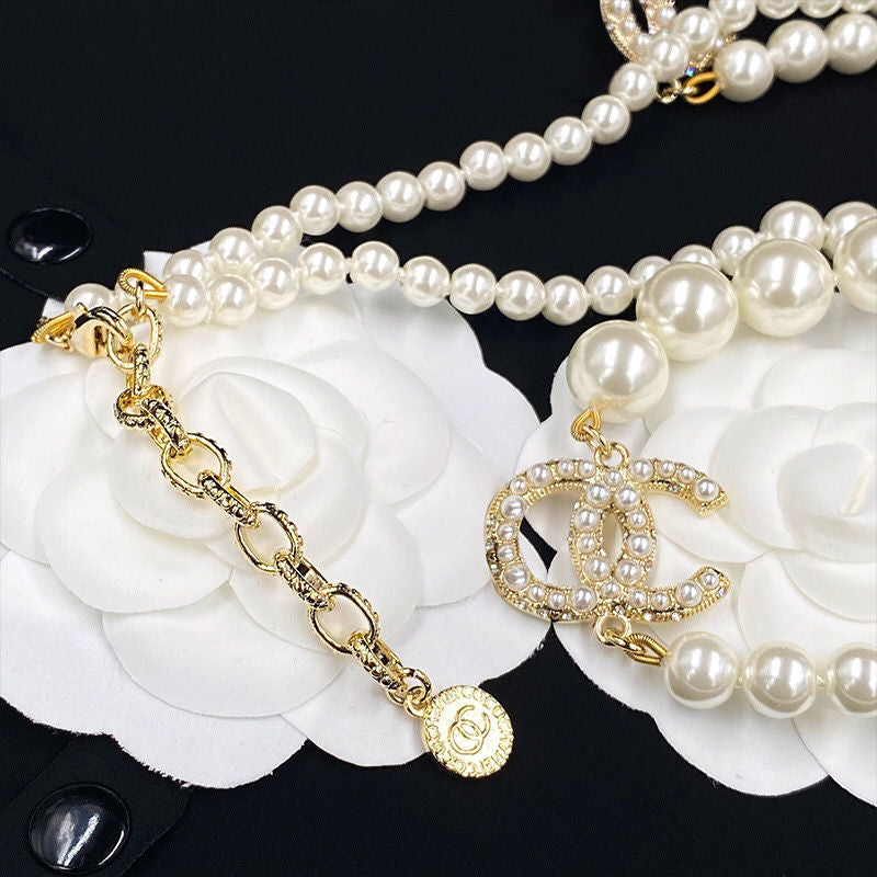 New pearl necklace product image 4, provided for visual reference and product detail review