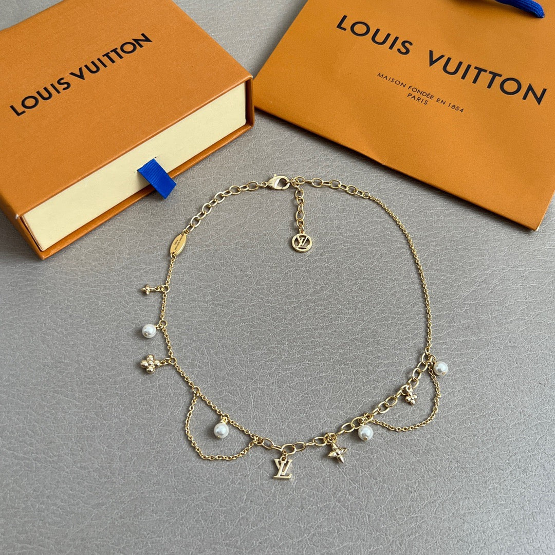 High-Quality Pearl Necklace product image 2, provided for visual reference and product detail review