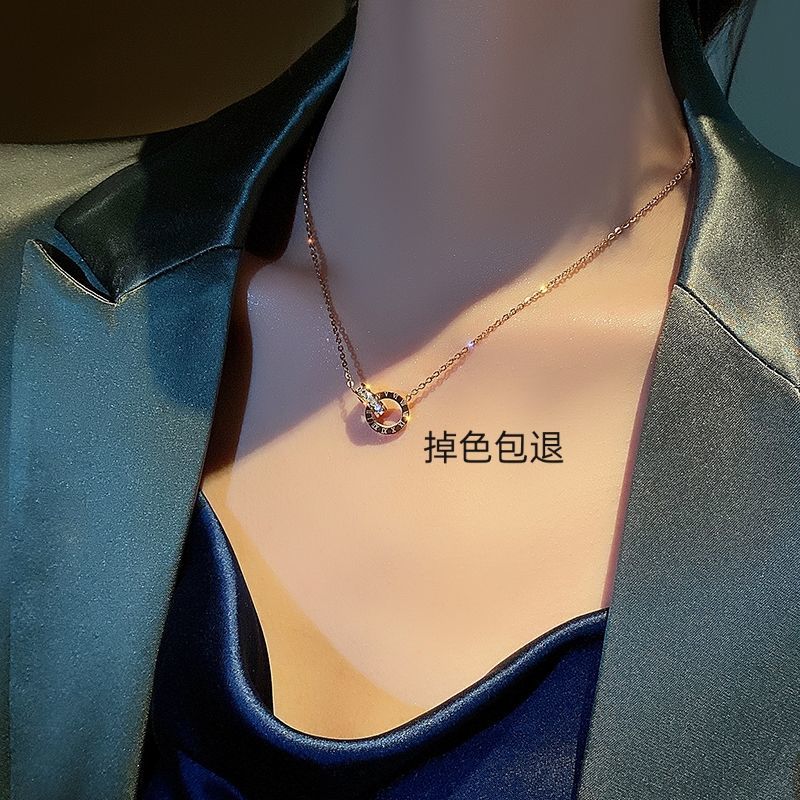 Double ring new Women titanium steel collarbone chain product image 2, provided for visual reference and product detail