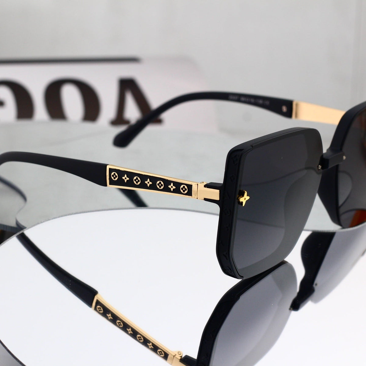 New Stylish Sunglasses-44 product image 6, provided for visual reference and product detail review