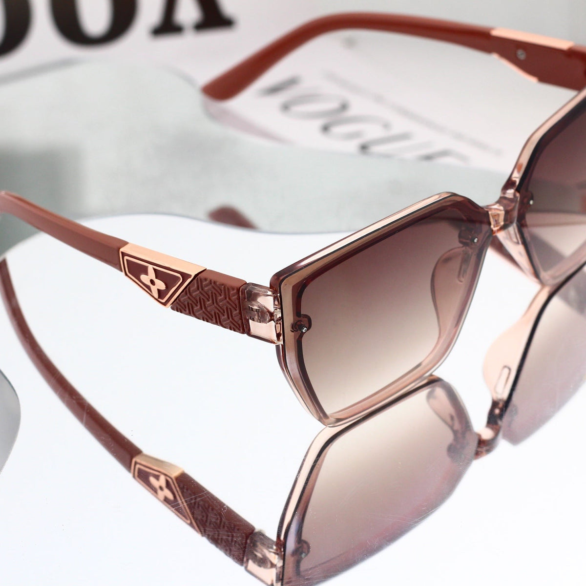 New Stylish Sunglasses-50 product image 8, provided for visual reference and product detail review