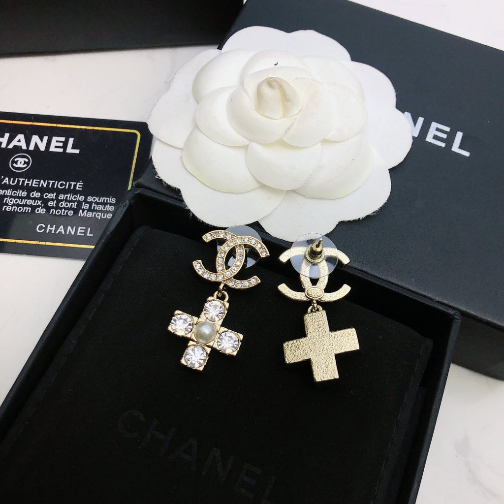 High-Quality Stud Earrings-123 product image 5, provided for visual reference and product detail review