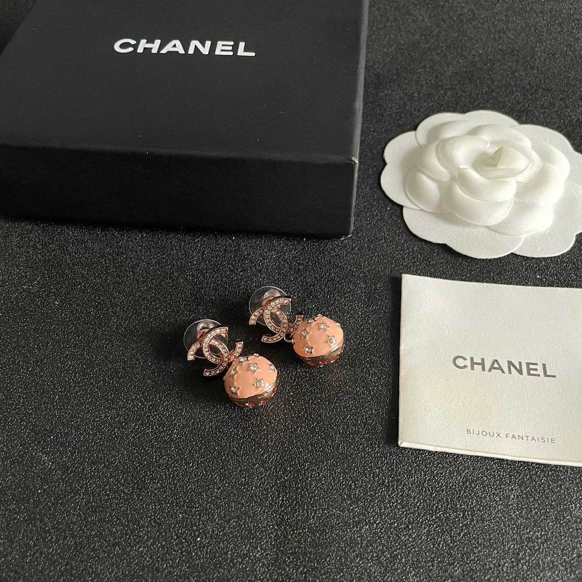 High-Quality Stud Earrings-155 product image 5, provided for visual reference and product detail review