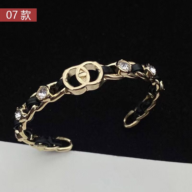 New diamond inlaid bracelet in 2022 product image 13, provided for visual reference and product detail review